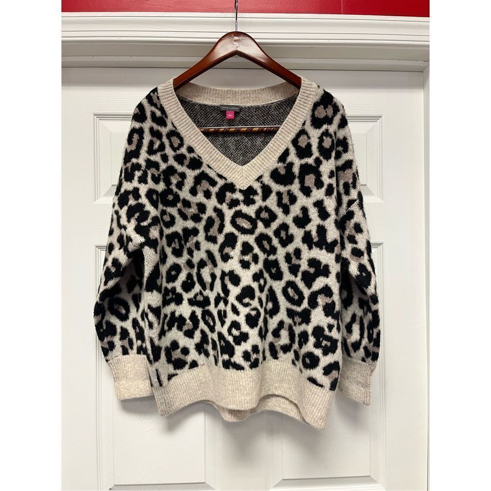 Vince Camuto Leopard Print Soft Cozy Deep V Neck Sweater sz L NWOT